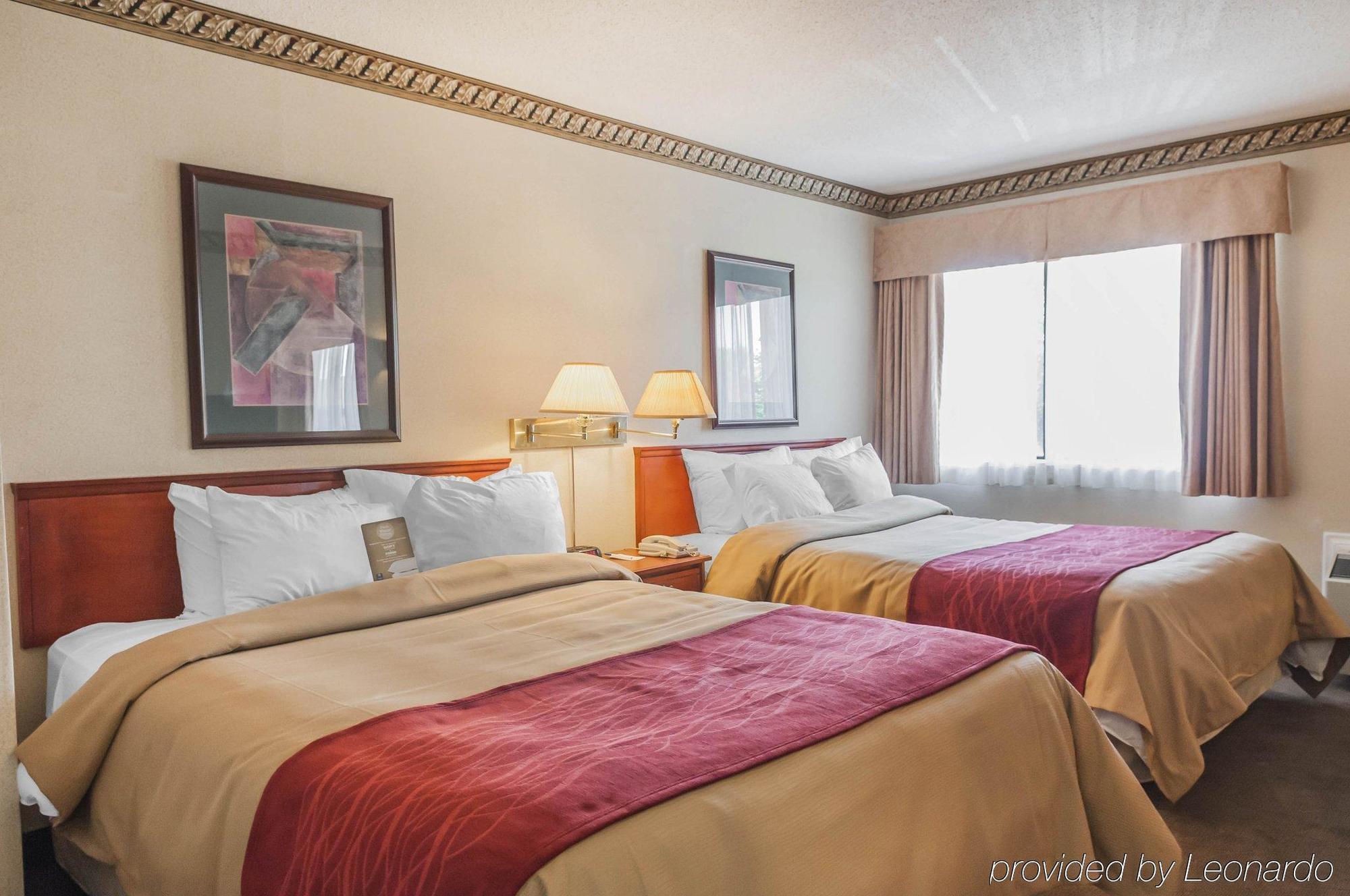 Comfort Inn Meadowvale Mississauga Exterior photo