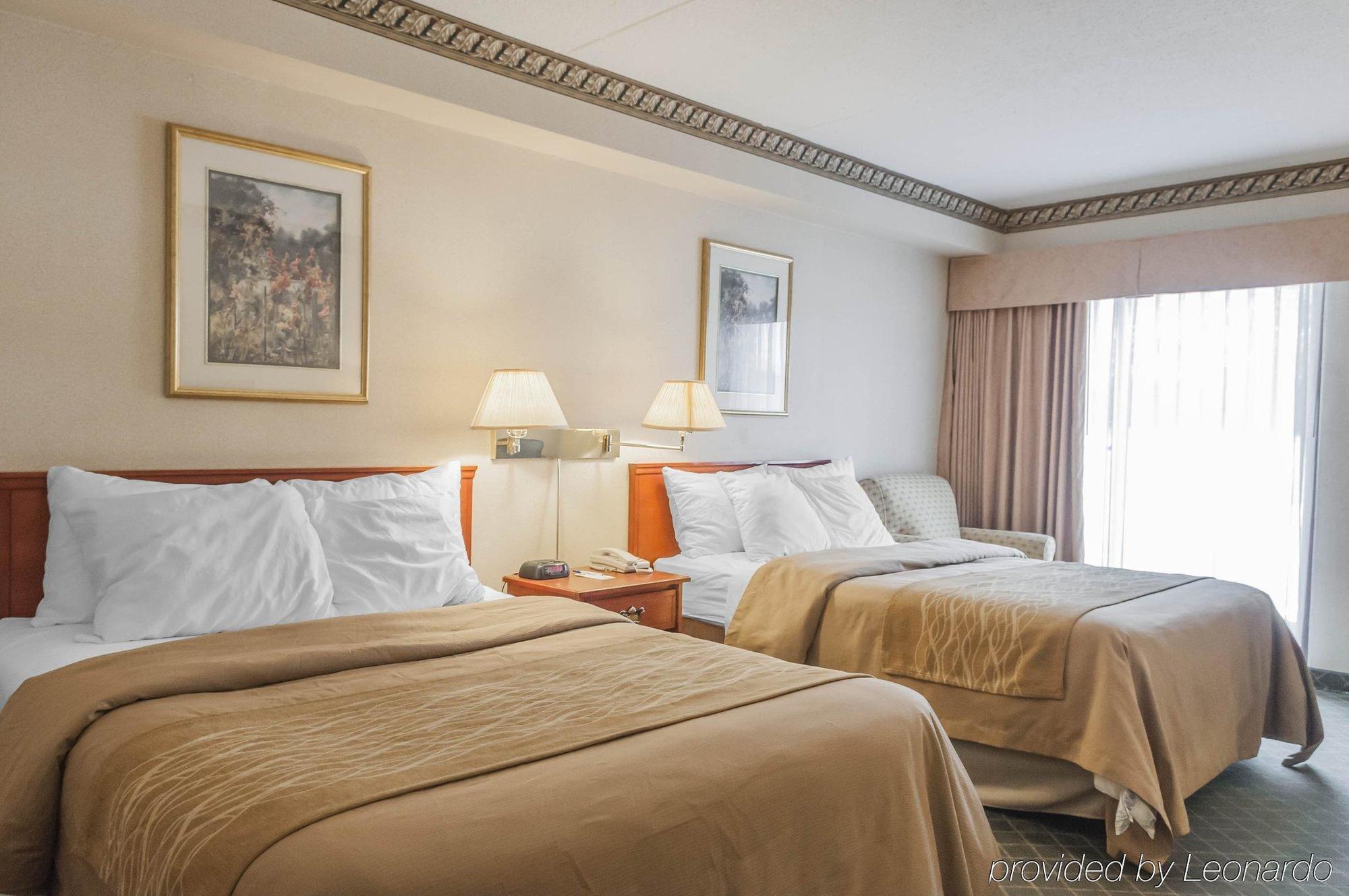 Comfort Inn Meadowvale Mississauga Exterior photo