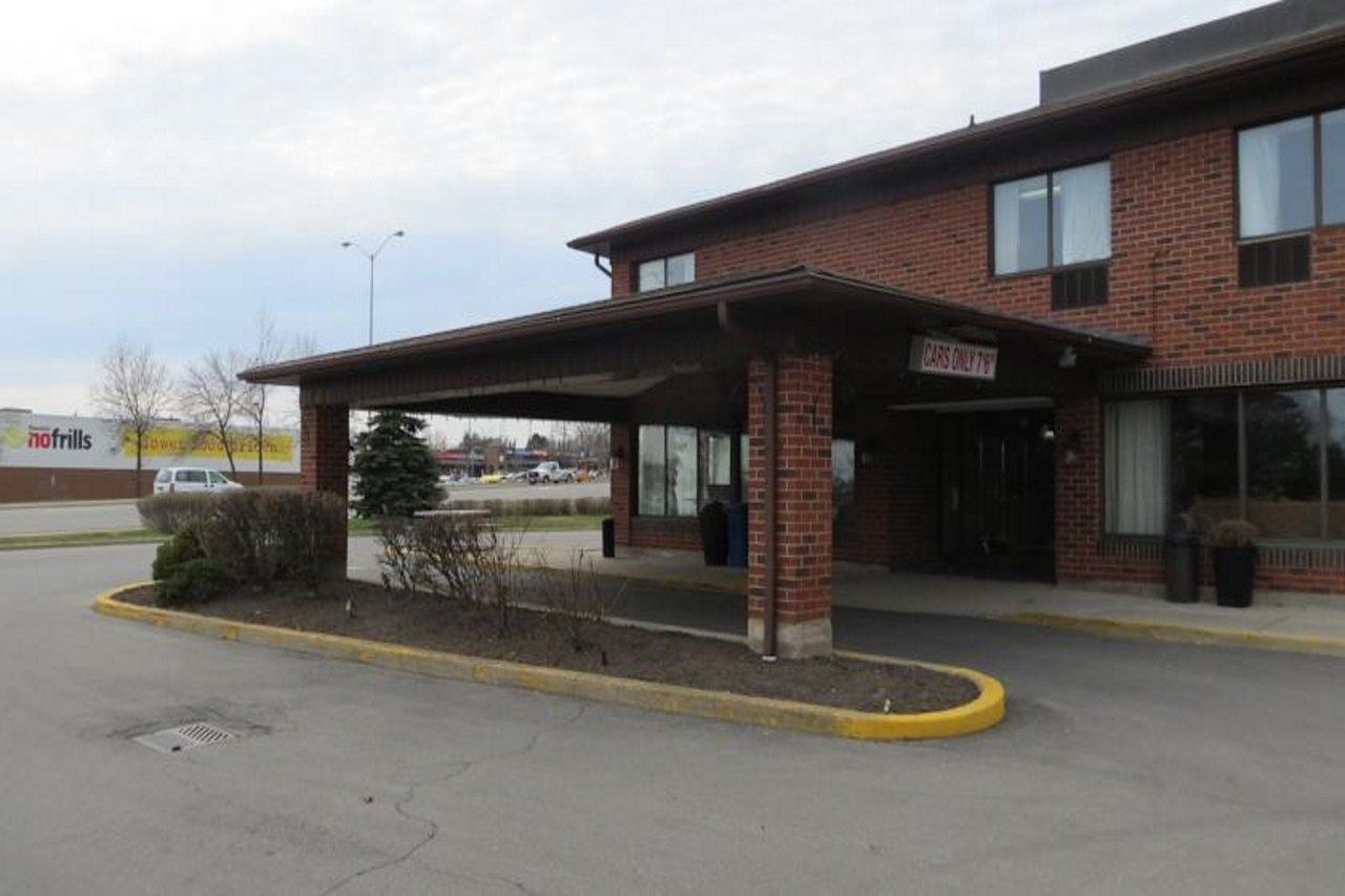 Comfort Inn Meadowvale Mississauga Exterior photo