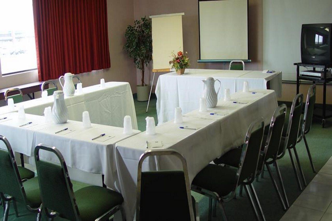 Comfort Inn Meadowvale Mississauga Facilities photo