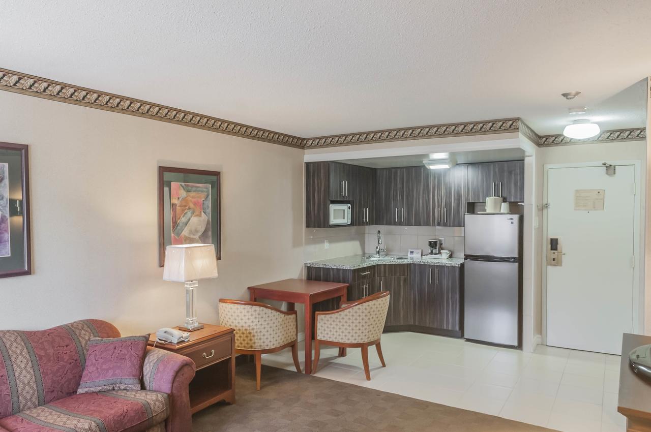 Comfort Inn Meadowvale Mississauga Exterior photo