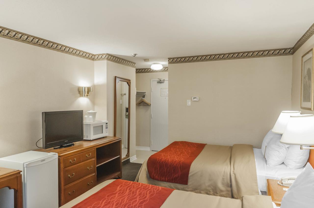 Comfort Inn Meadowvale Mississauga Exterior photo
