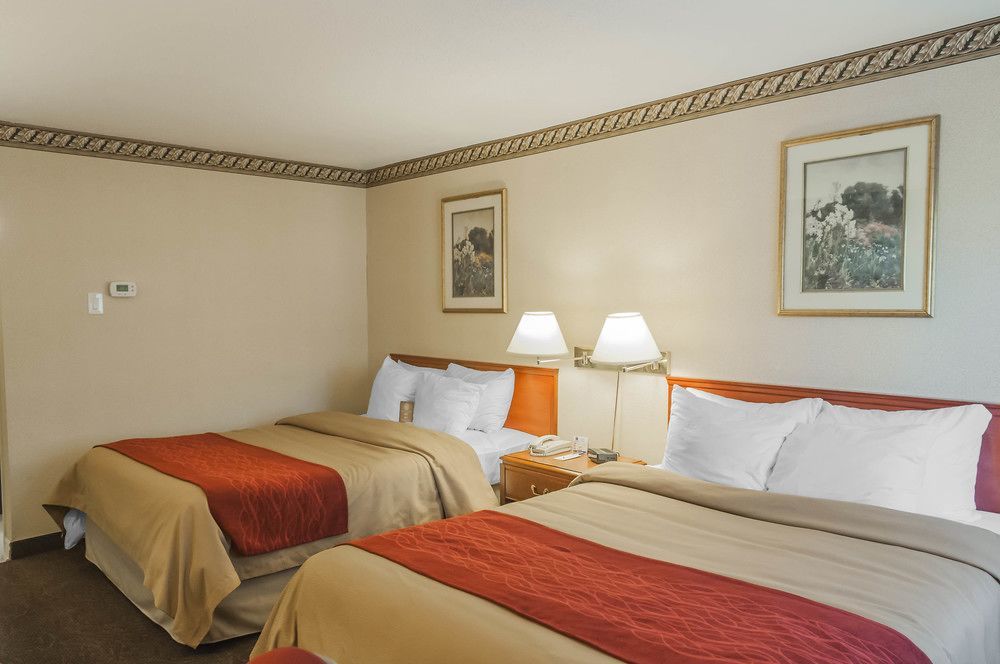 Comfort Inn Meadowvale Mississauga Exterior photo
