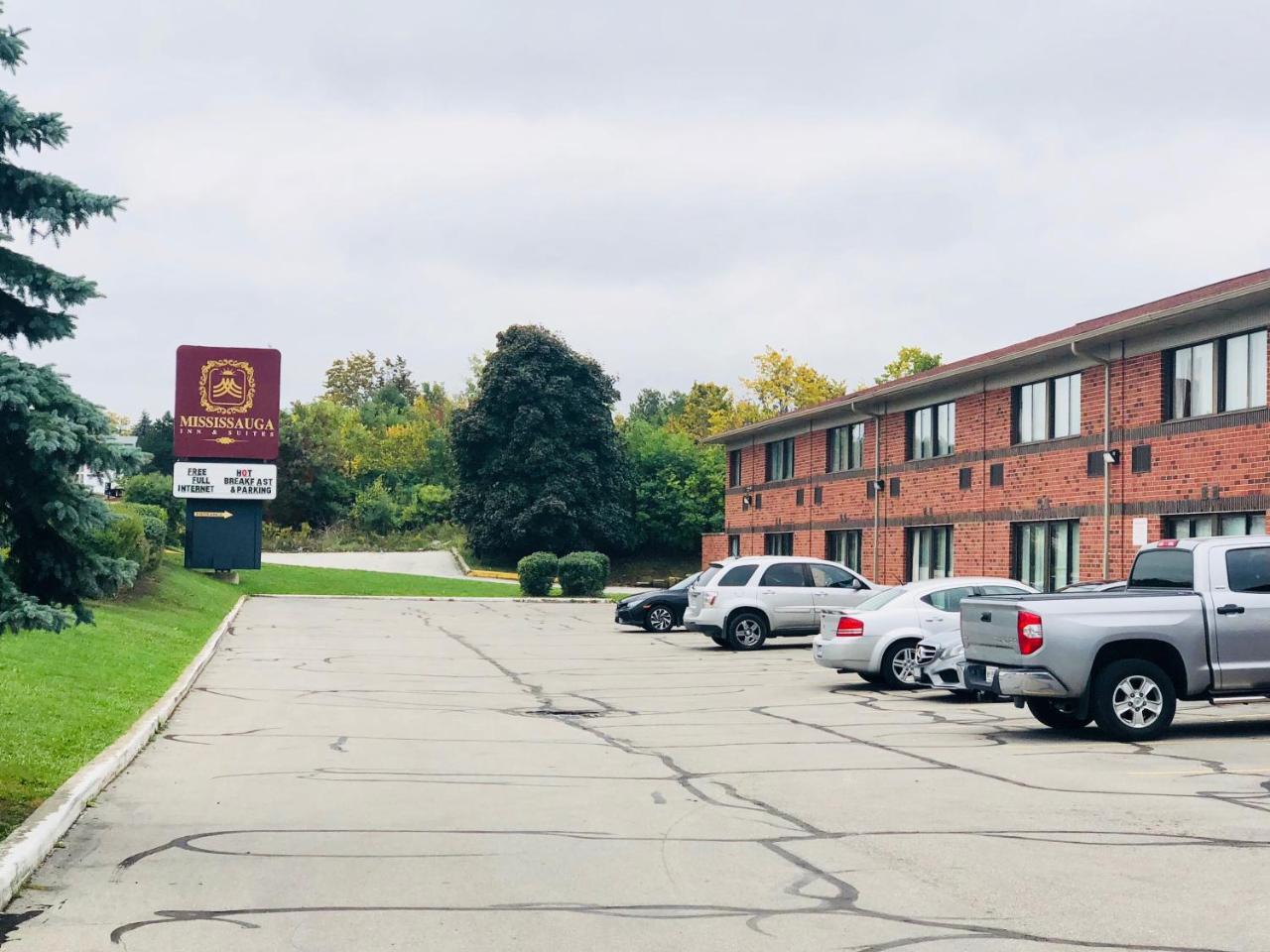 Comfort Inn Meadowvale Mississauga Exterior photo